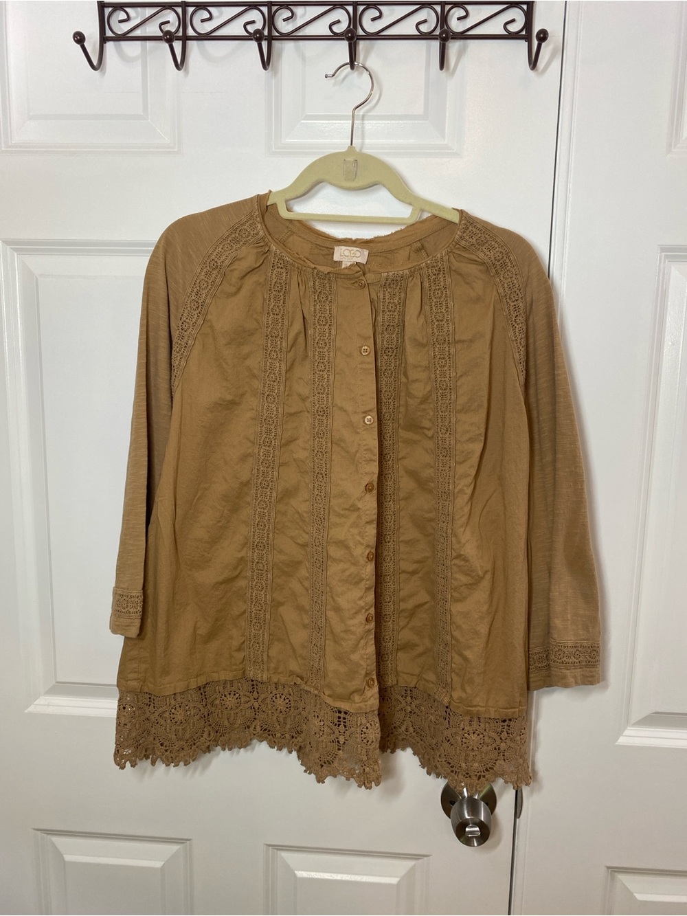 LOGO by Lori Goldstein Tan Crochet-Trim Button Front Top size Large